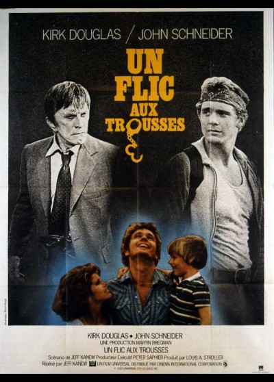 affiche du film UN FLIC AUX TROUSSES