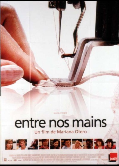 affiche du film ENTRE NOS MAINS