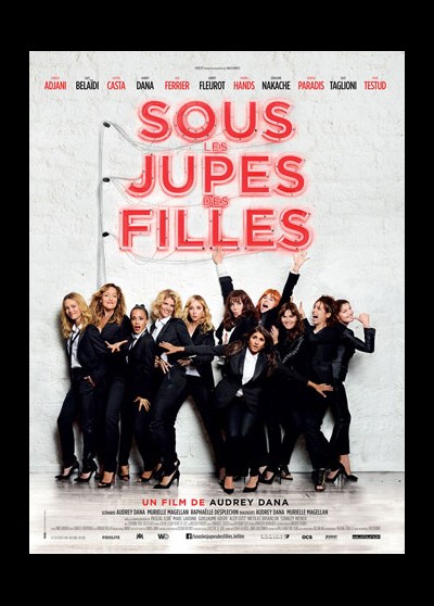 affiche du film SOUS LES JUPES DES FILLES