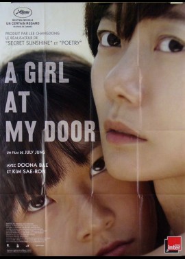 affiche du film A GIRL AT MY DOOR