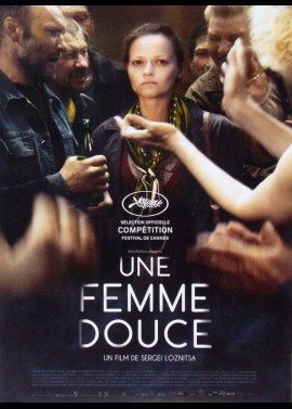 affiche du film UNE FEMME DOUCE
