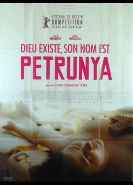 affiche du film DIEU EXISTE SON NOM EST PETRUNYA