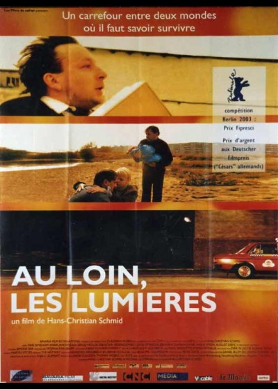 affiche du film AU LOIN LES LUMIERES