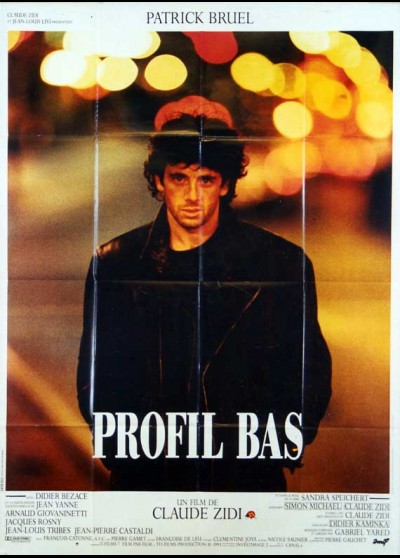 affiche du film PROFIL BAS