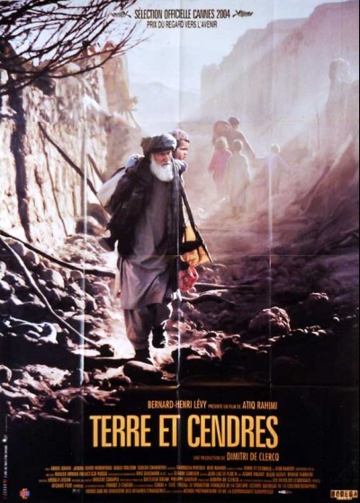 affiche du film TERRE ET CENDRES